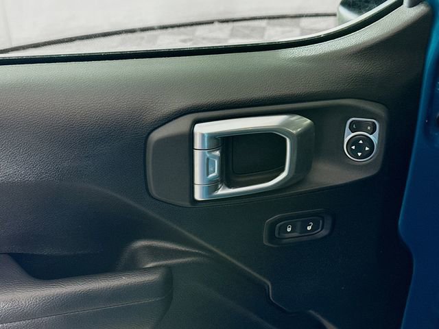 Used 2024 Jeep Wrangler Sport S image 17