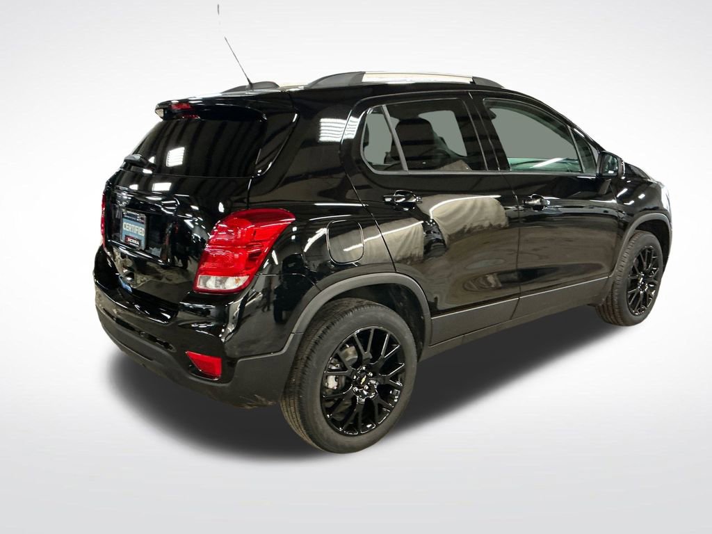 Used 2022 Chevrolet Trax LT w/ Midnight Edition AWD/4WD image 5