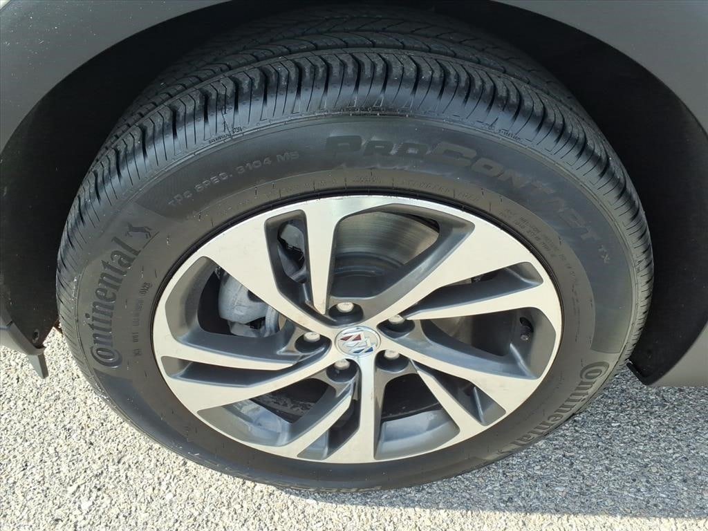 Used 2023 Buick Envision Essence FWD image 9