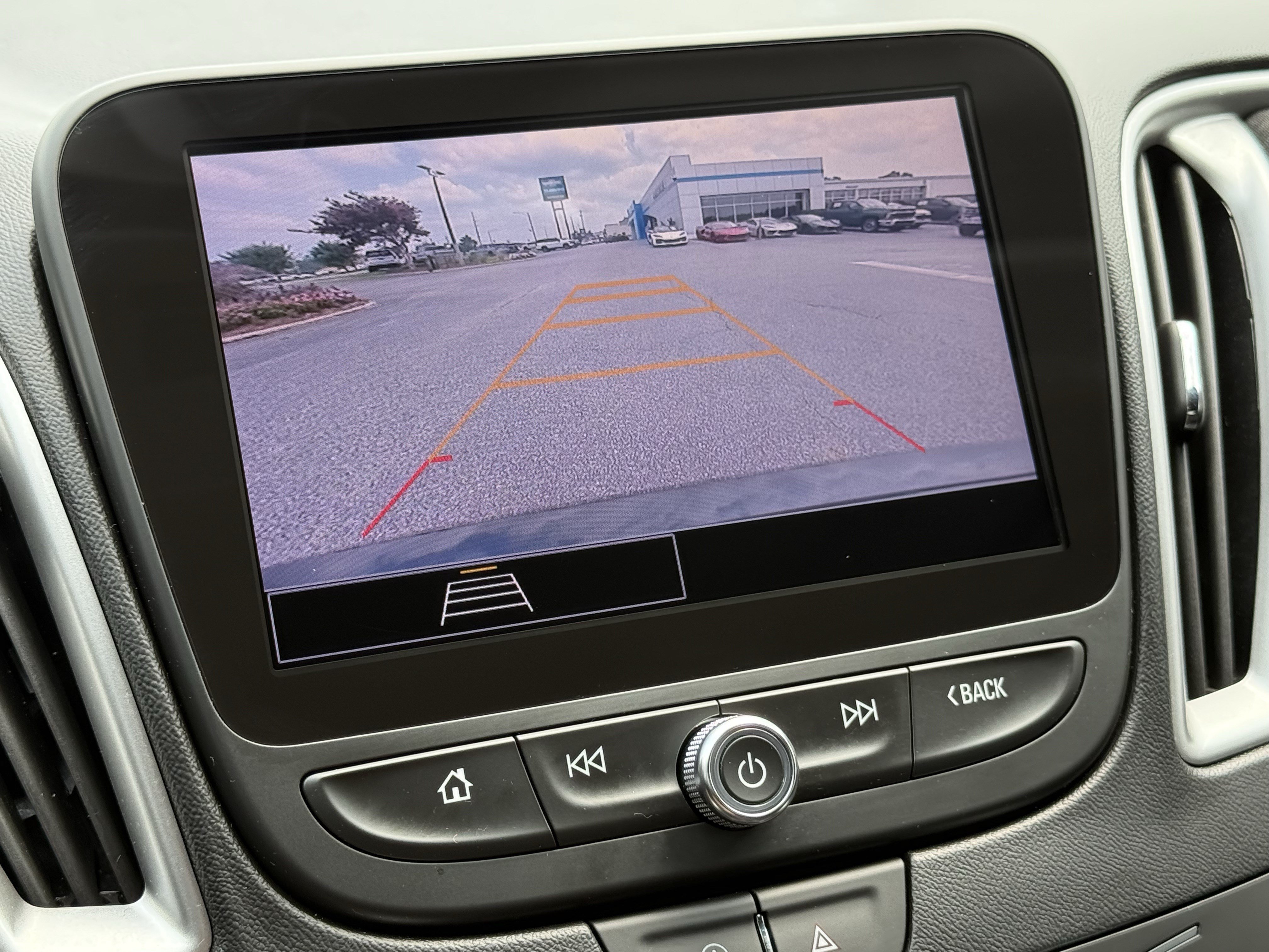 Used 2023 Chevrolet Malibu LT FWD image 24