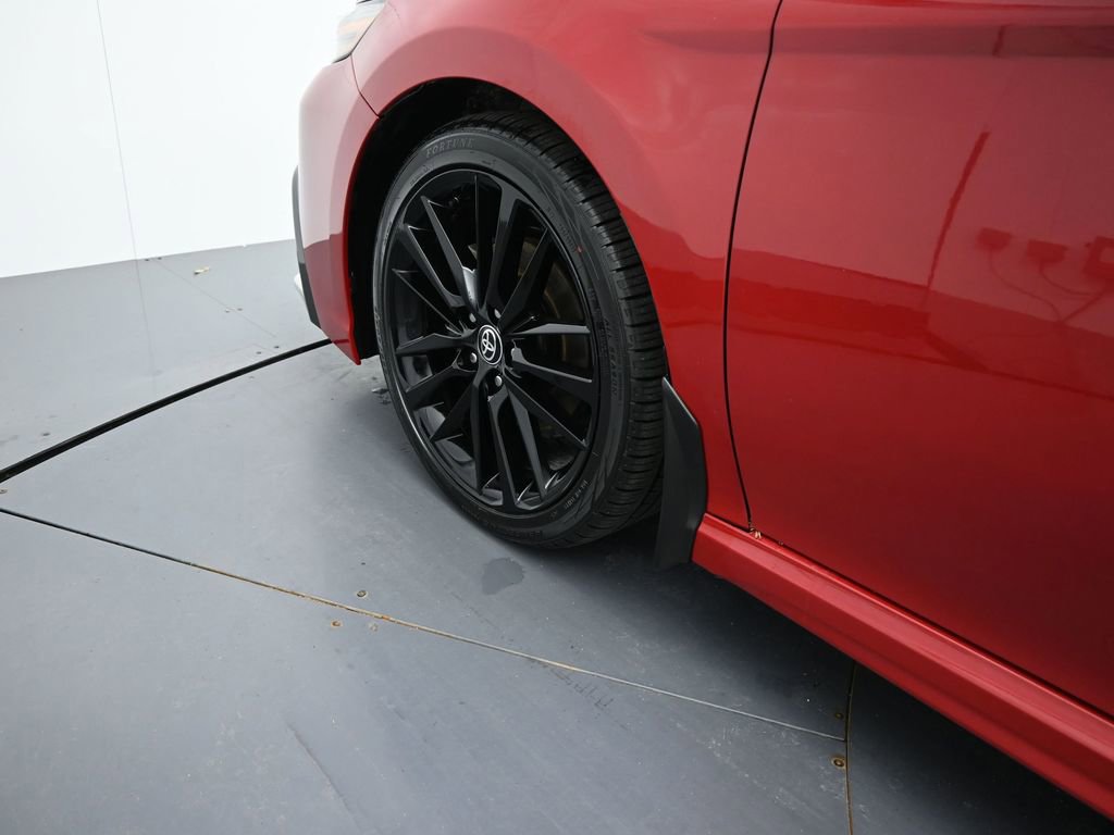 Used 2024 Toyota Camry XSE w/ Navigation Package image 11