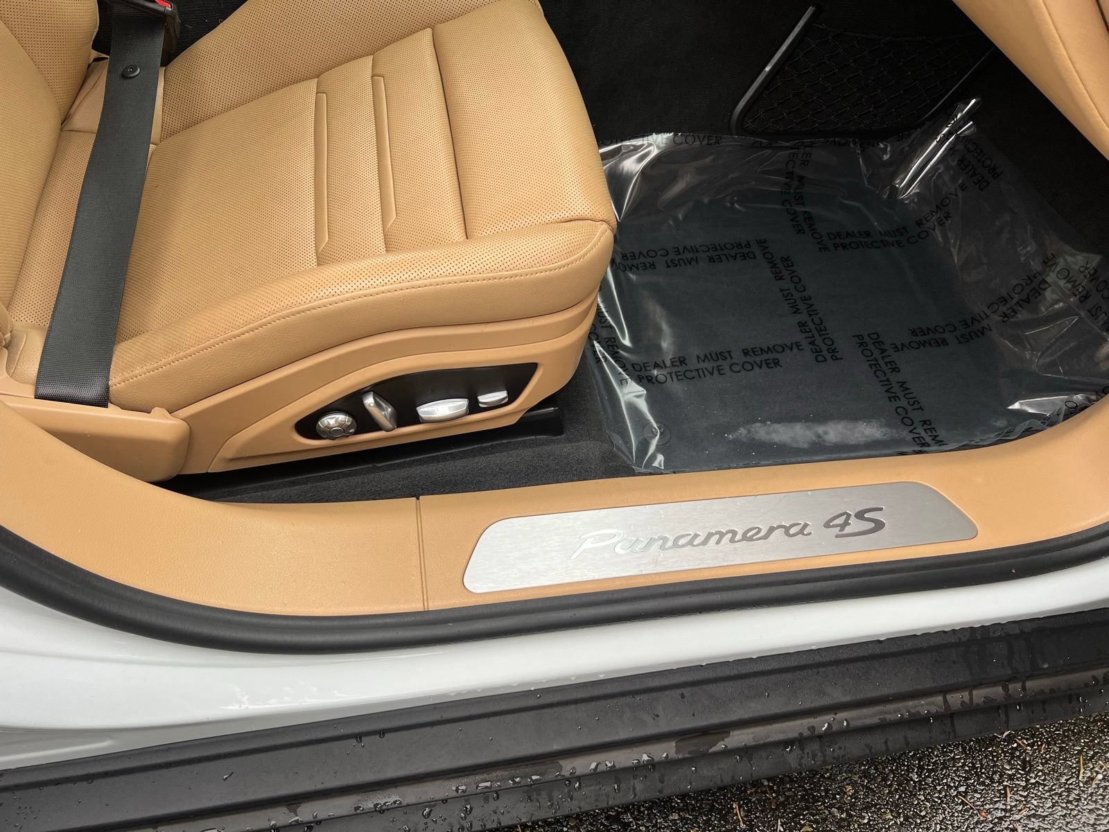 Used 2018 Porsche Panamera 4S AWD/4WD image 34