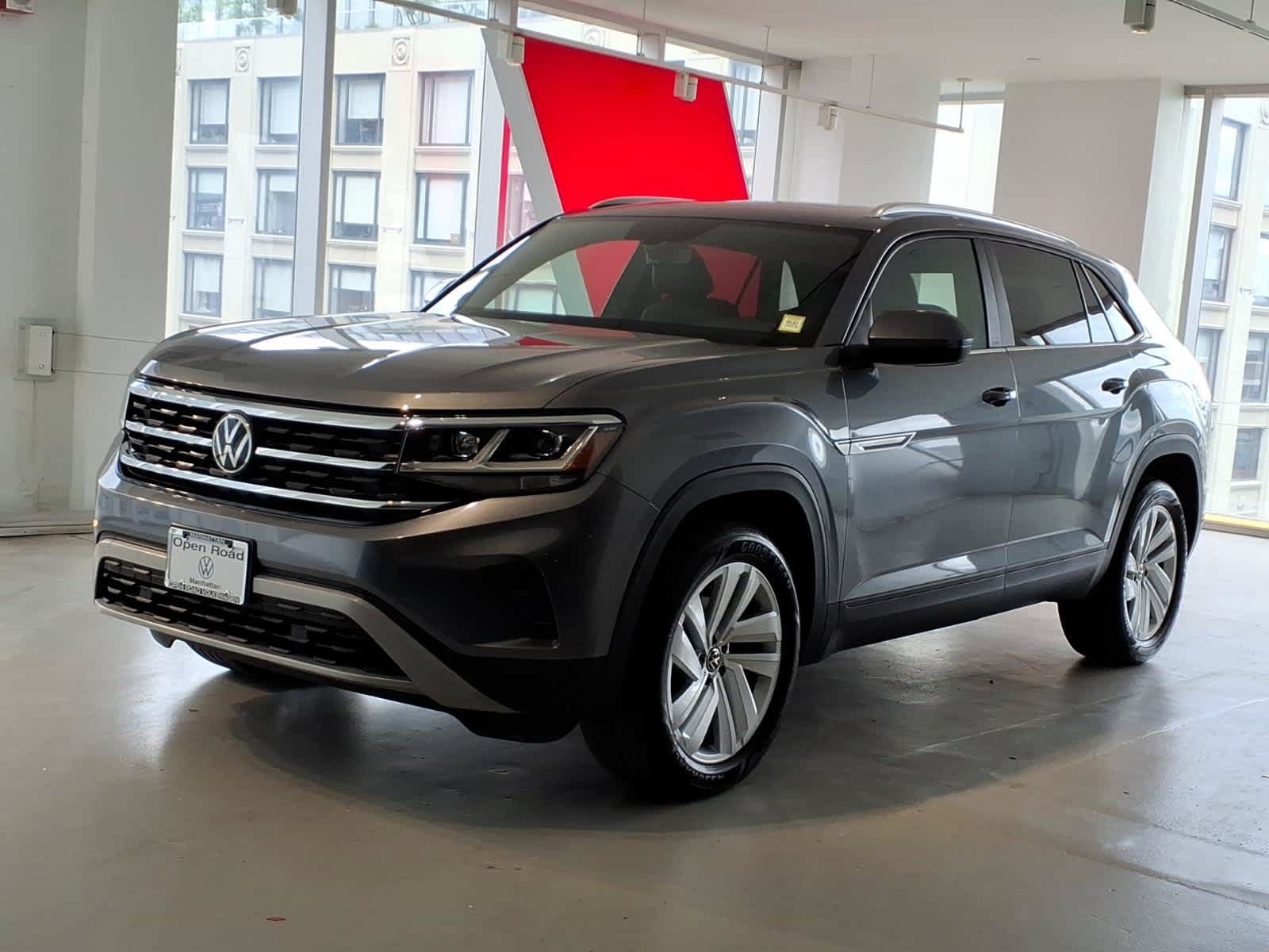 Used 2023 Volkswagen Atlas Cross Sport SE w/ Panoramic Sunroof Package AWD/4WD image 1