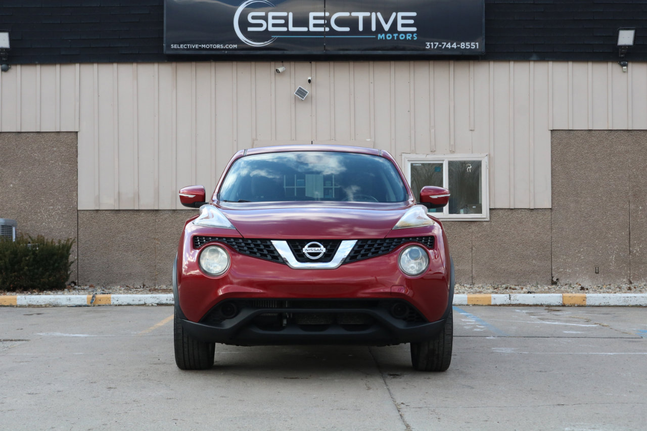 Used 2015 Nissan Juke SV w/ Cold Weather Package image 2