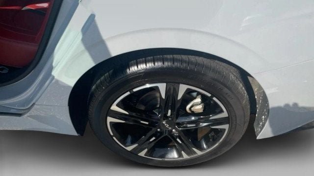 Used 2024 Kia K5 GT-Line w/ GT-Line Premium Package FWD image 5