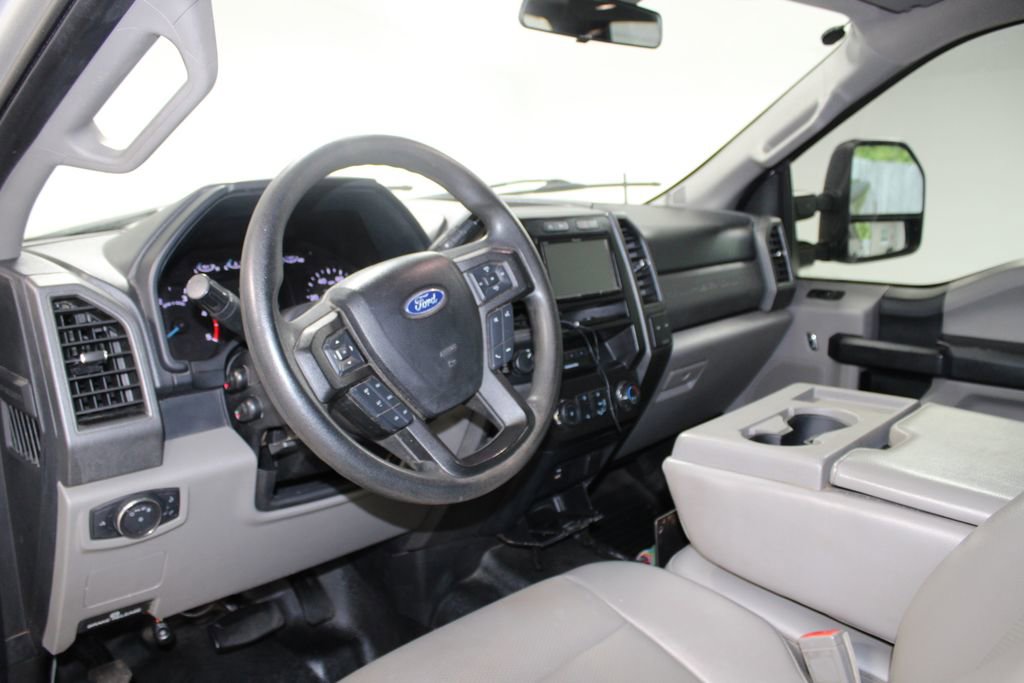 Used 2017 Ford F250 XL w/ Power Equipment Group image 26