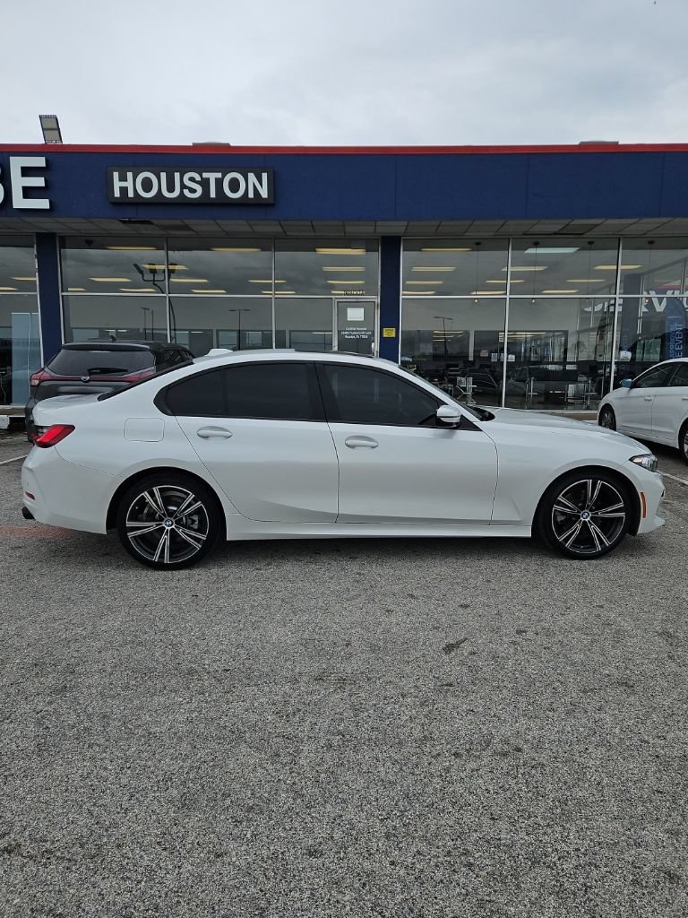 Used 2023 BMW 330i Sedan w/ Driving Assistance Package RWD image 8