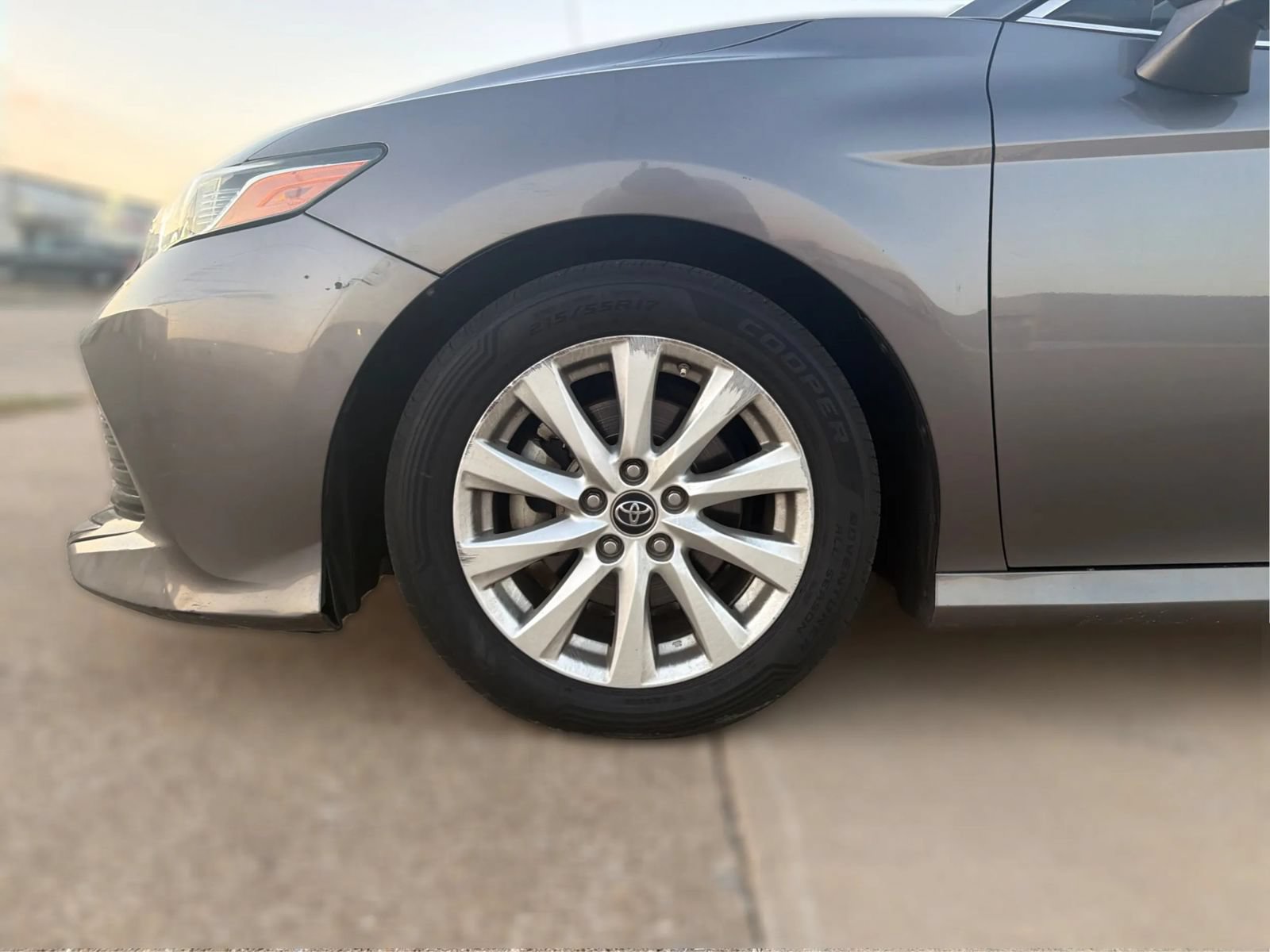 Used 2019 Toyota Camry LE FWD image 30