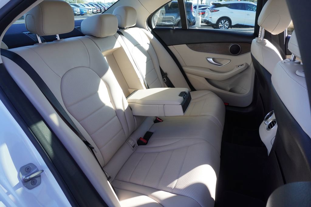Used 2021 Mercedes-Benz C 300 Sedan image 9