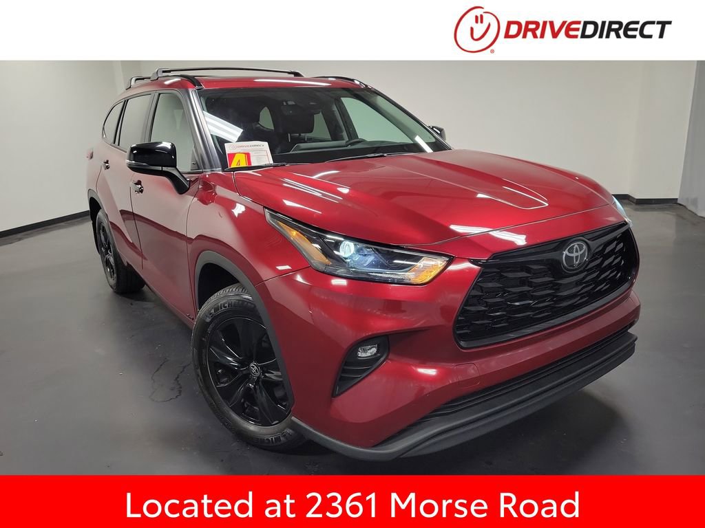 Used 2025 Toyota Highlander XLE image 1