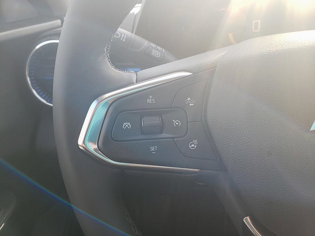 New 2026 Chevrolet Trax LT image 18