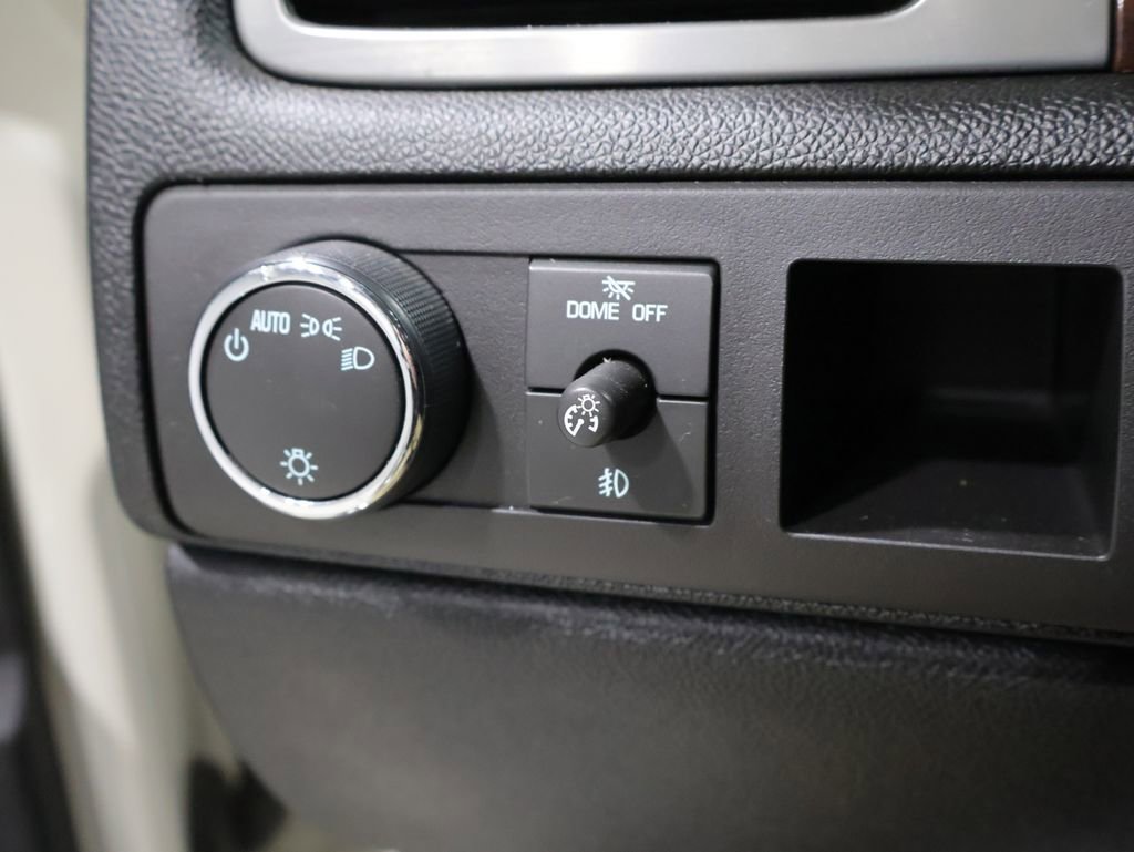 Used 2011 GMC Yukon Denali image 33