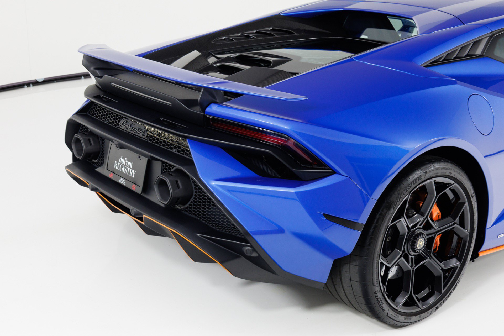 Used 2023 Lamborghini Huracan Tecnica RWD image 75
