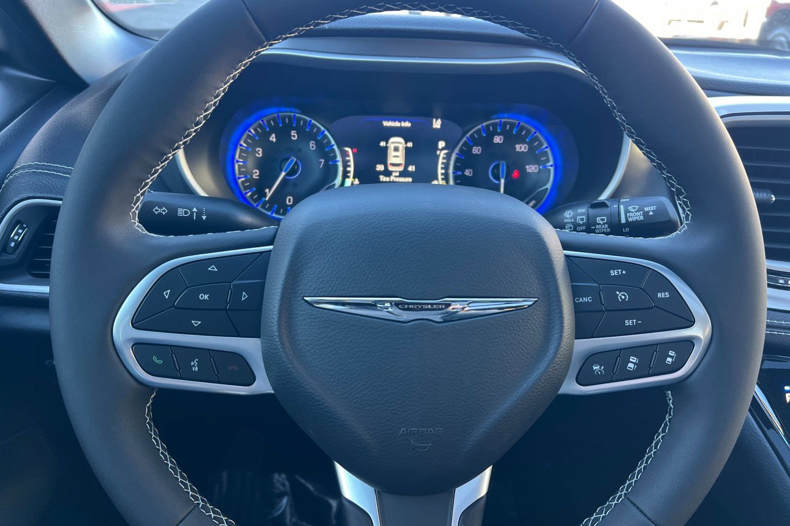 New 2026 Chrysler Pacifica Select AWD/4WD image 20