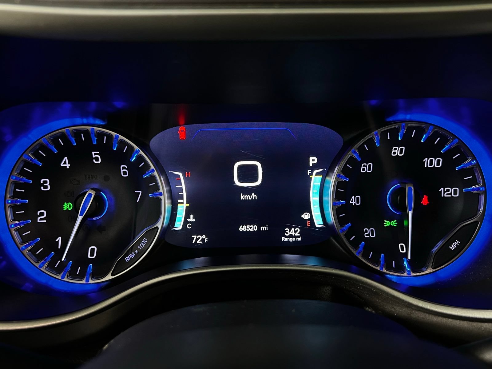 Used 2024 Chrysler Pacifica Touring-L FWD image 17