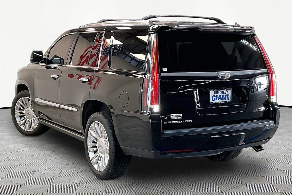 Used 2017 Cadillac Escalade Platinum AWD/4WD image 4