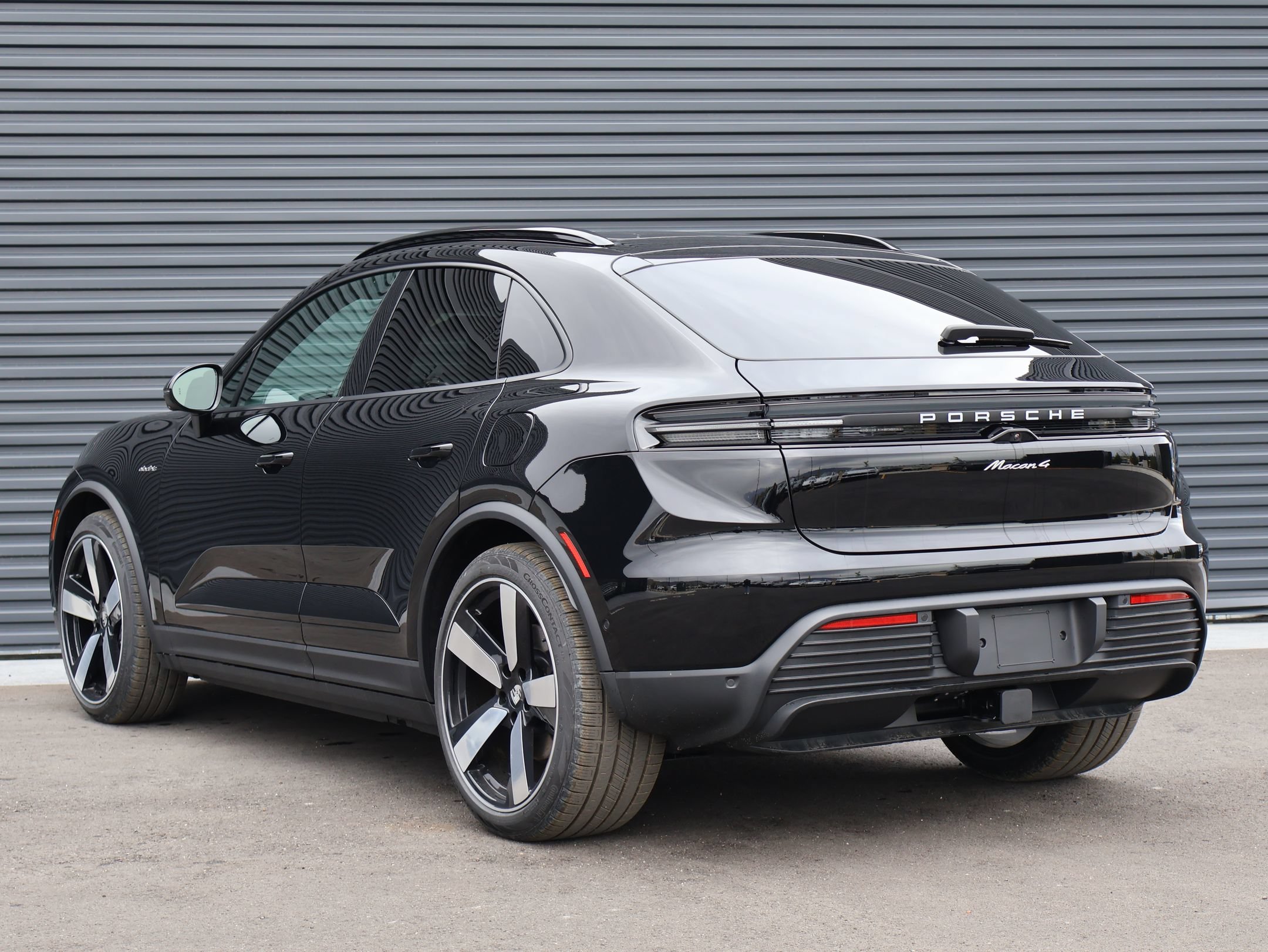 New 2026 Porsche Macan 4 Electric AWD/4WD image 3