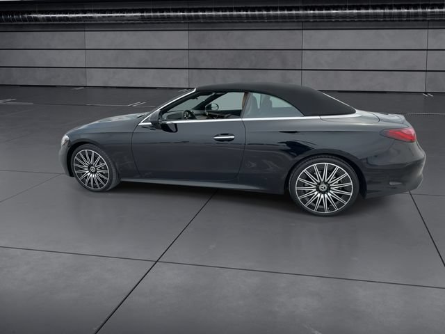 Used 2024 Mercedes-Benz CLE 450 4MATIC Cabriolet image 5