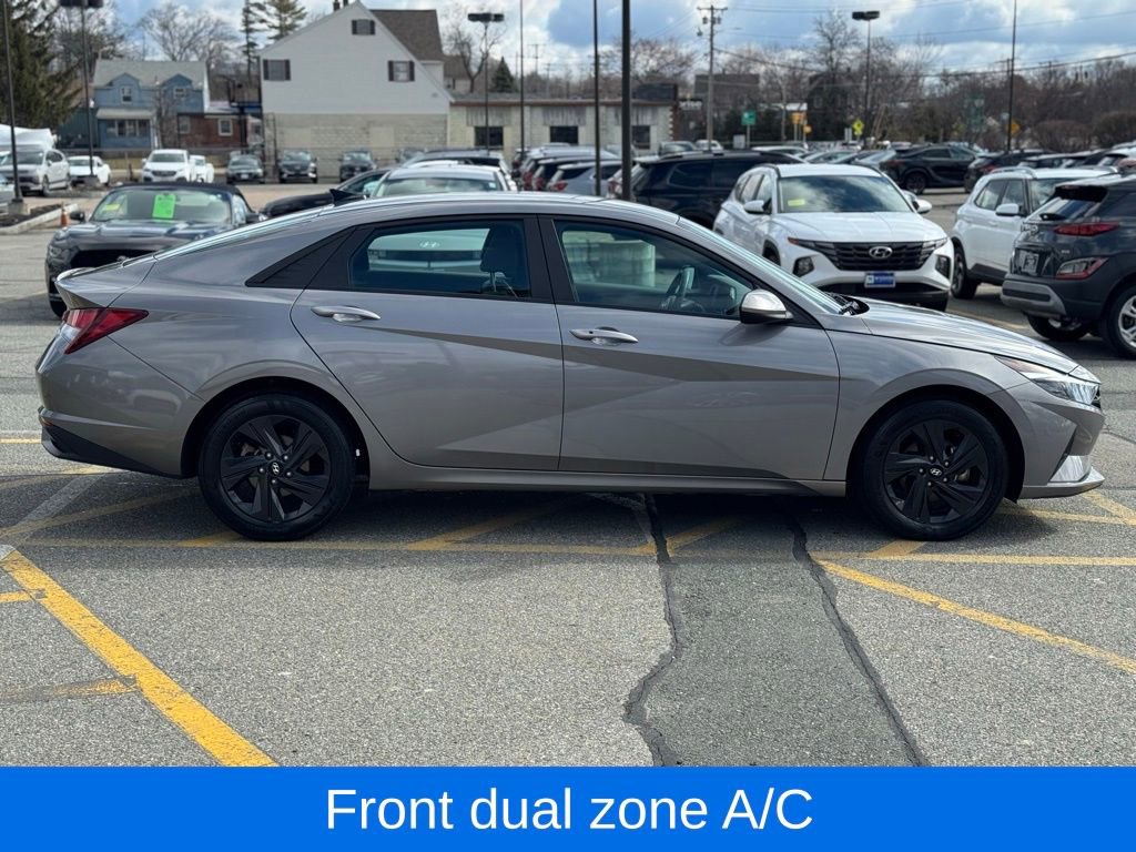 Used 2023 Hyundai Elantra SEL image 7