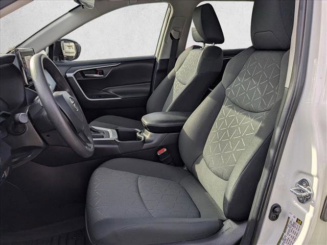Used 2022 Toyota RAV4 XLE w/ Convenience Package image 11