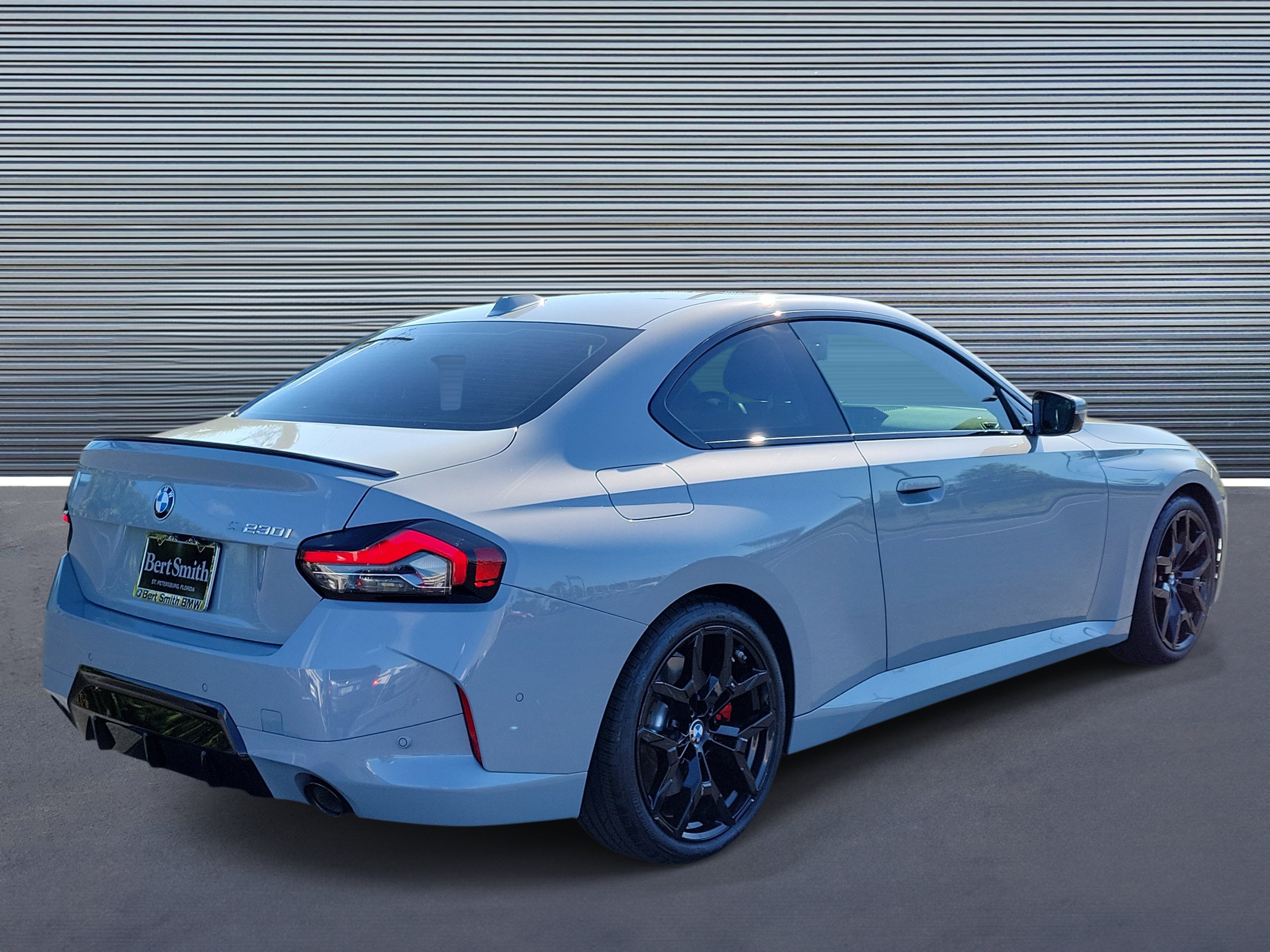 Used 2025 BMW 230i Coupe w/ M Sport Package RWD image 3