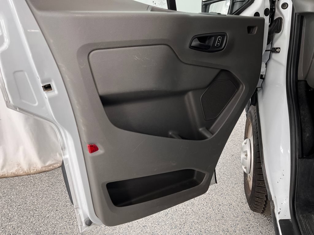Used 2023 Ford Transit 250 Low Roof AWD w/ Exterior Upgrade Package image 14