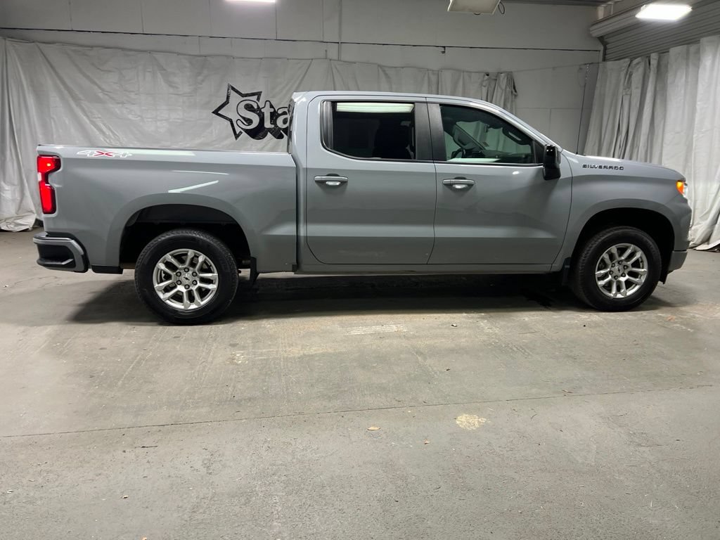 Used 2024 Chevrolet Silverado 1500 RST w/ Convenience Package II AWD/4WD image 8