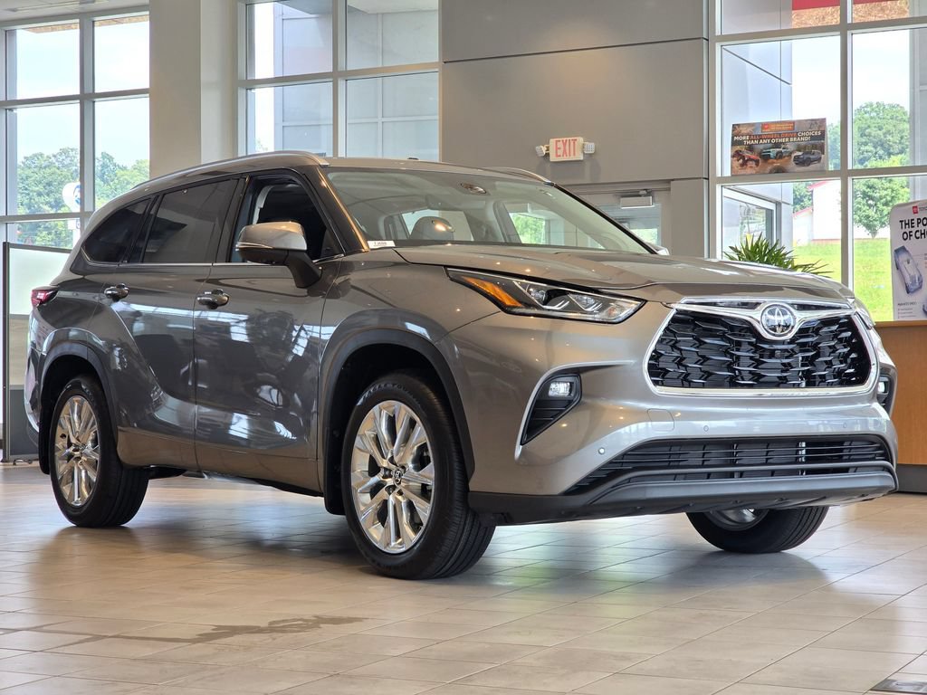 New 2026 Toyota Highlander Limited