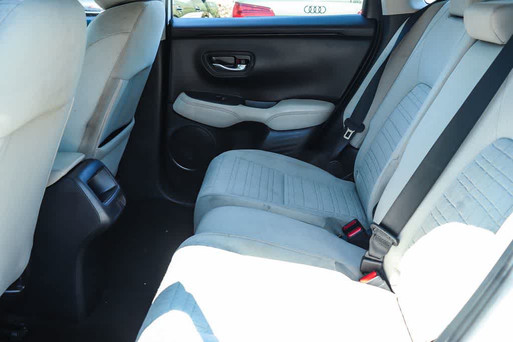 Used 2024 Honda HR-V LX image 17