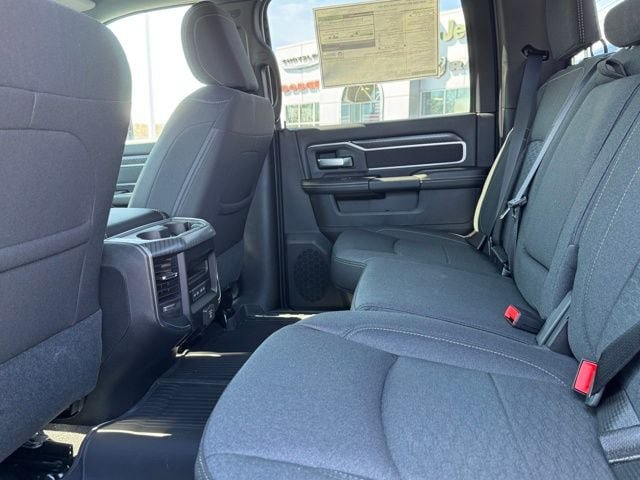 New 2026 RAM 2500 Big Horn AWD/4WD image 15