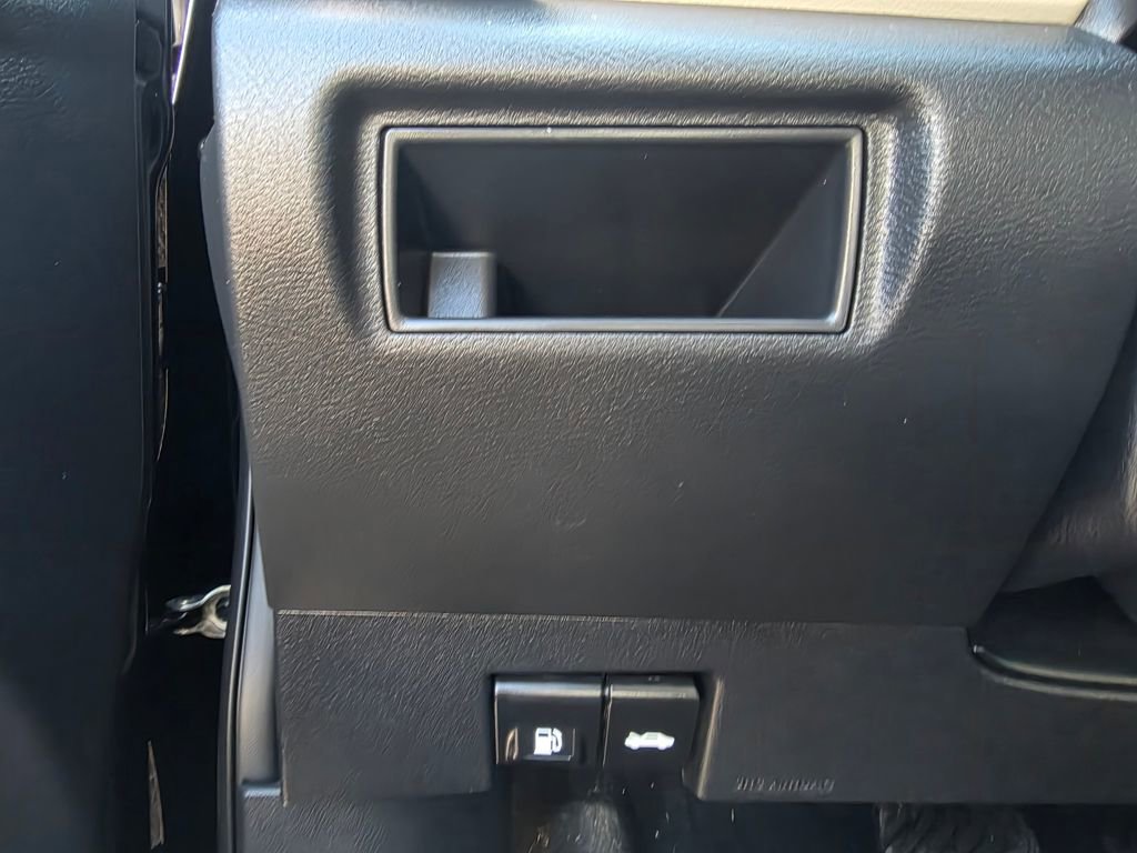 Used 2021 Nissan Versa SV image 12