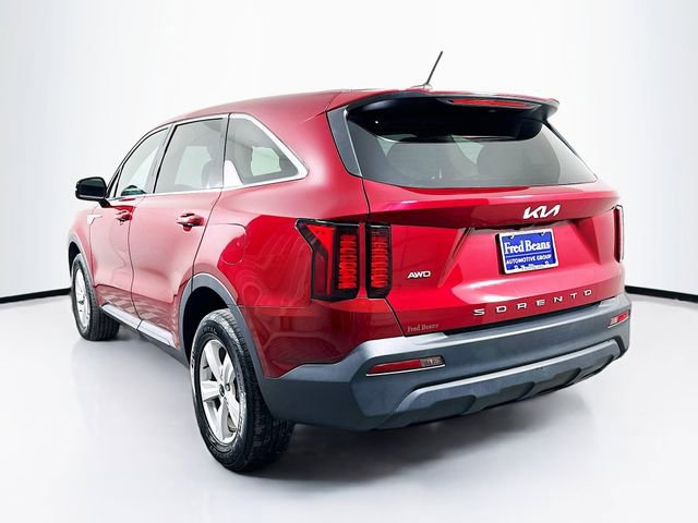 Used 2022 Kia Sorento LX image 7