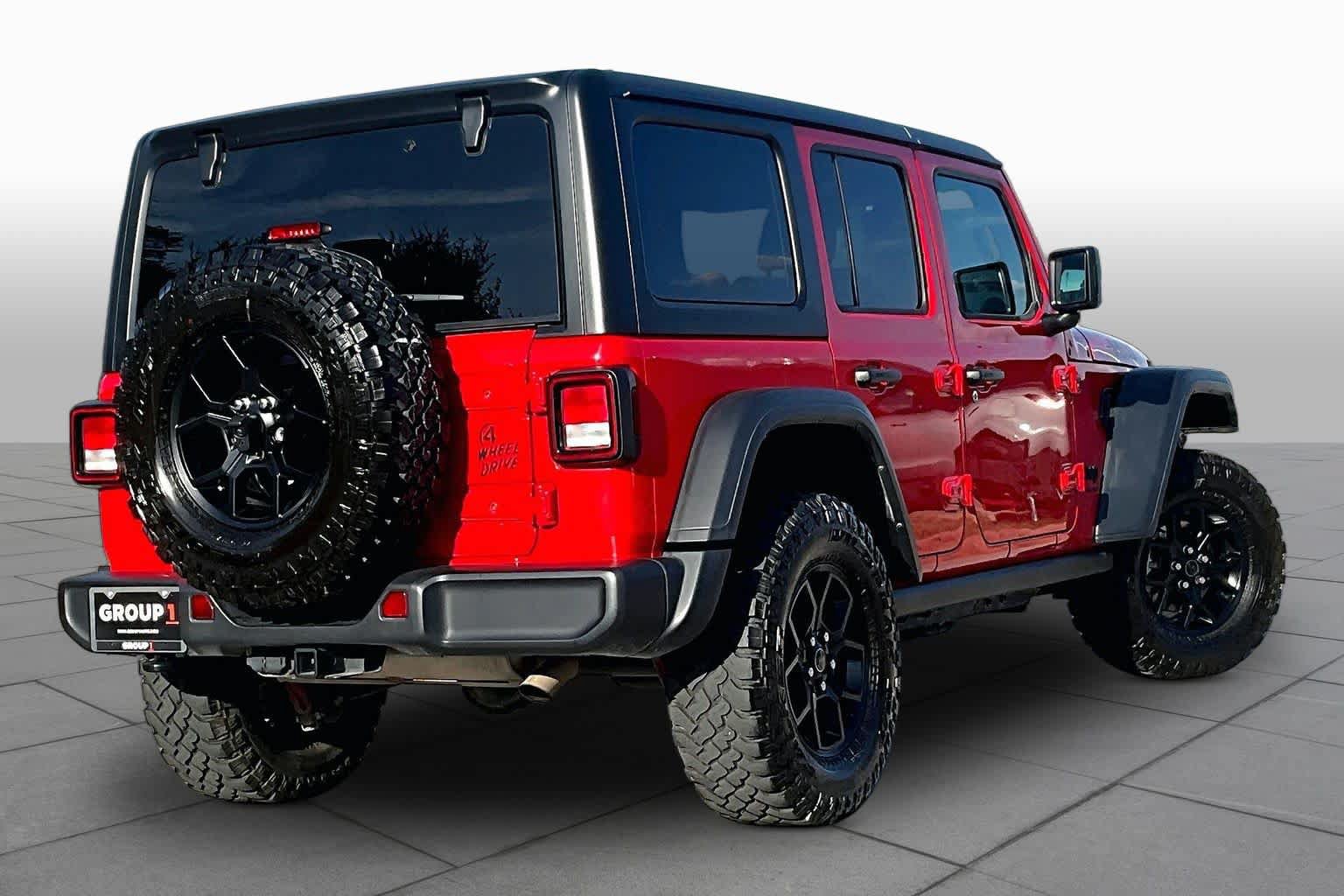 Used 2025 Jeep Wrangler Unlimited Sport AWD/4WD image 13