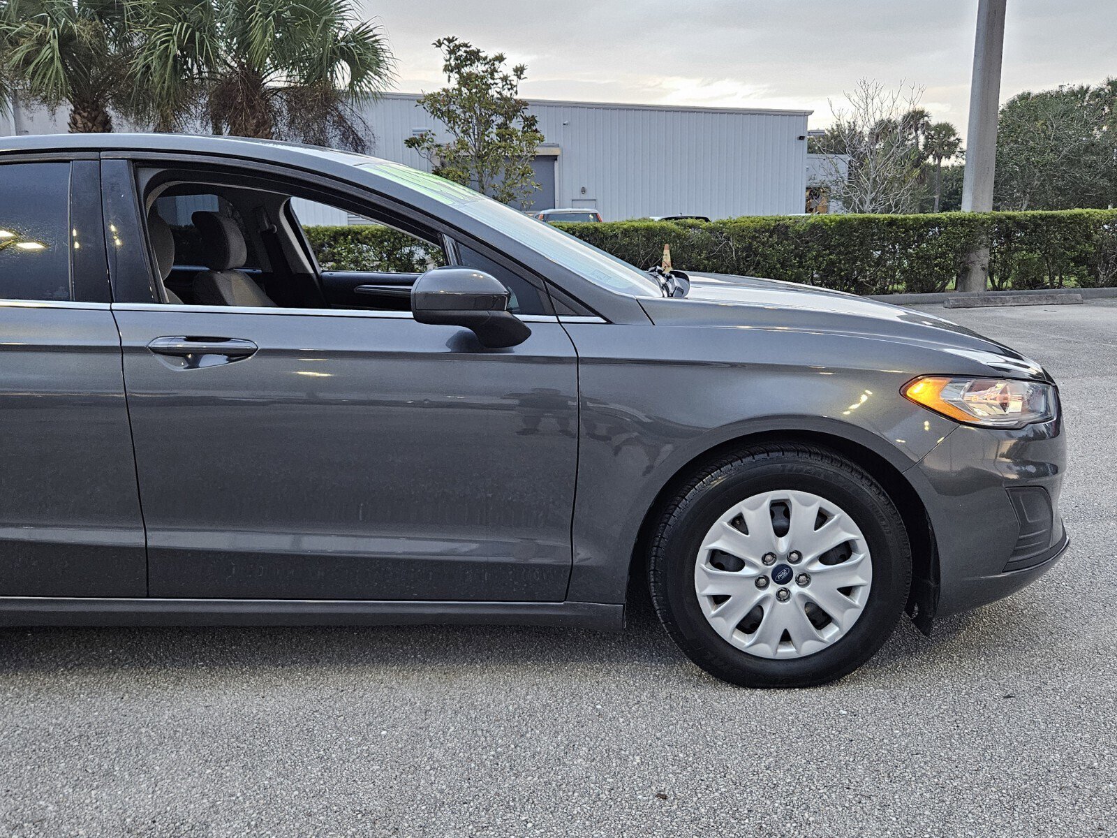 Used 2019 Ford Fusion S image 2