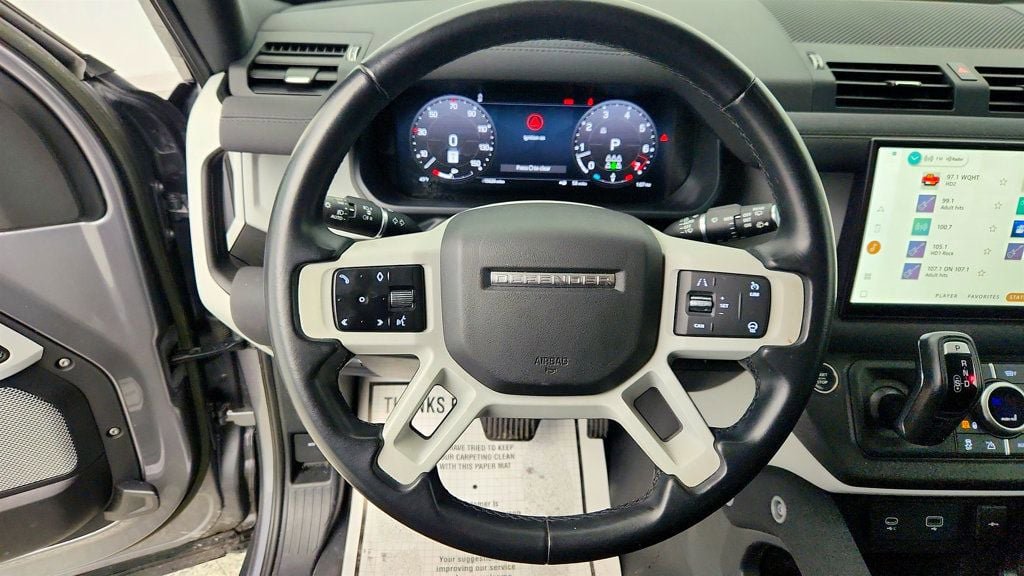 Used 2023 Land Rover Defender 130 S image 14