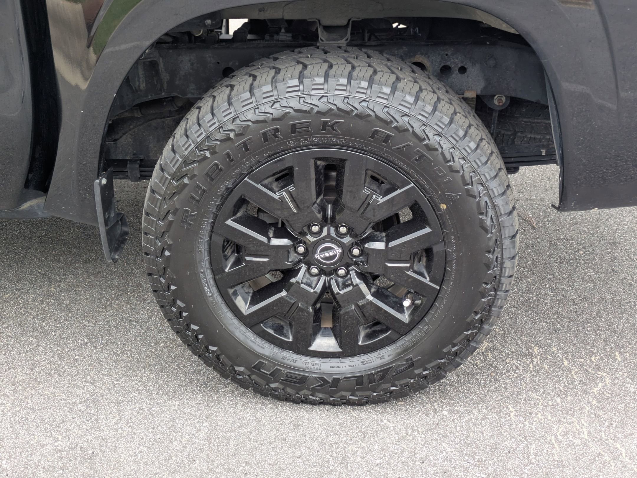 Used 2022 Nissan Frontier SV AWD/4WD image 8
