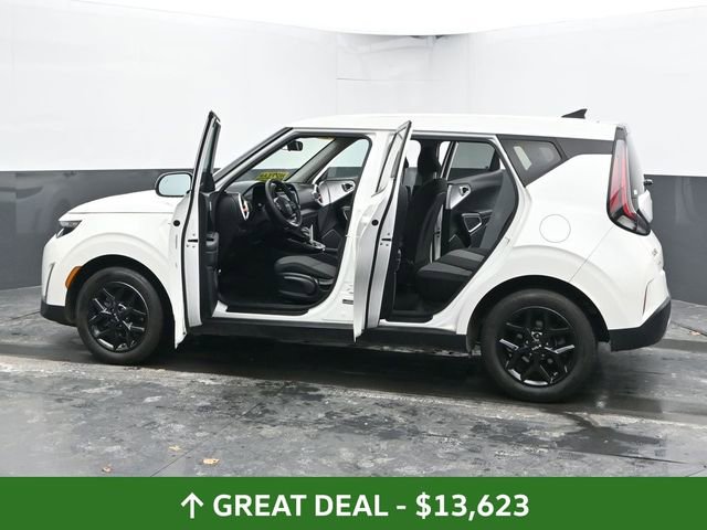 Used 2023 Kia Soul LX w/ Option Group 015 image 53