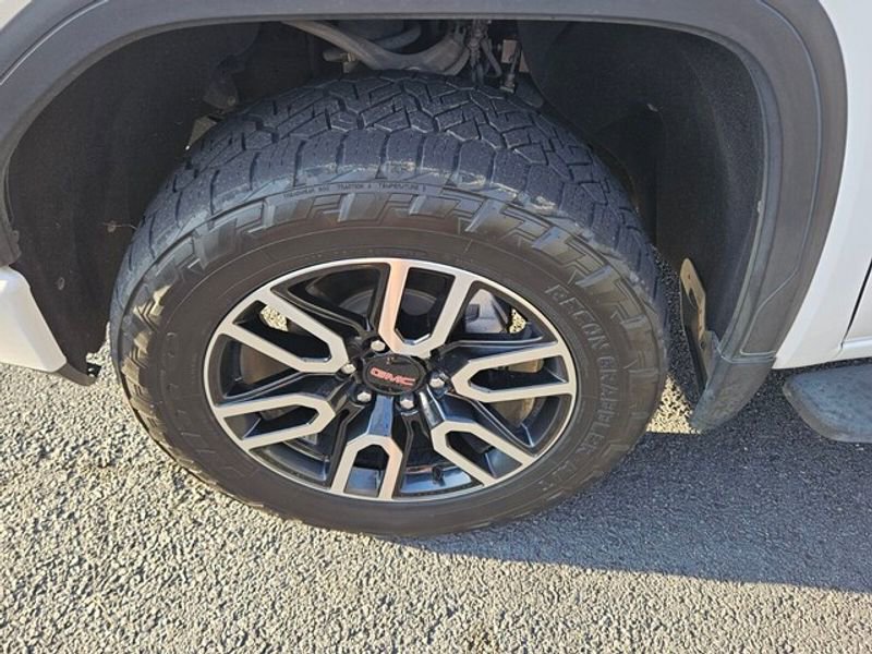 Used 2021 GMC Sierra 1500 AT4 w/ AT4 Premium Package image 19