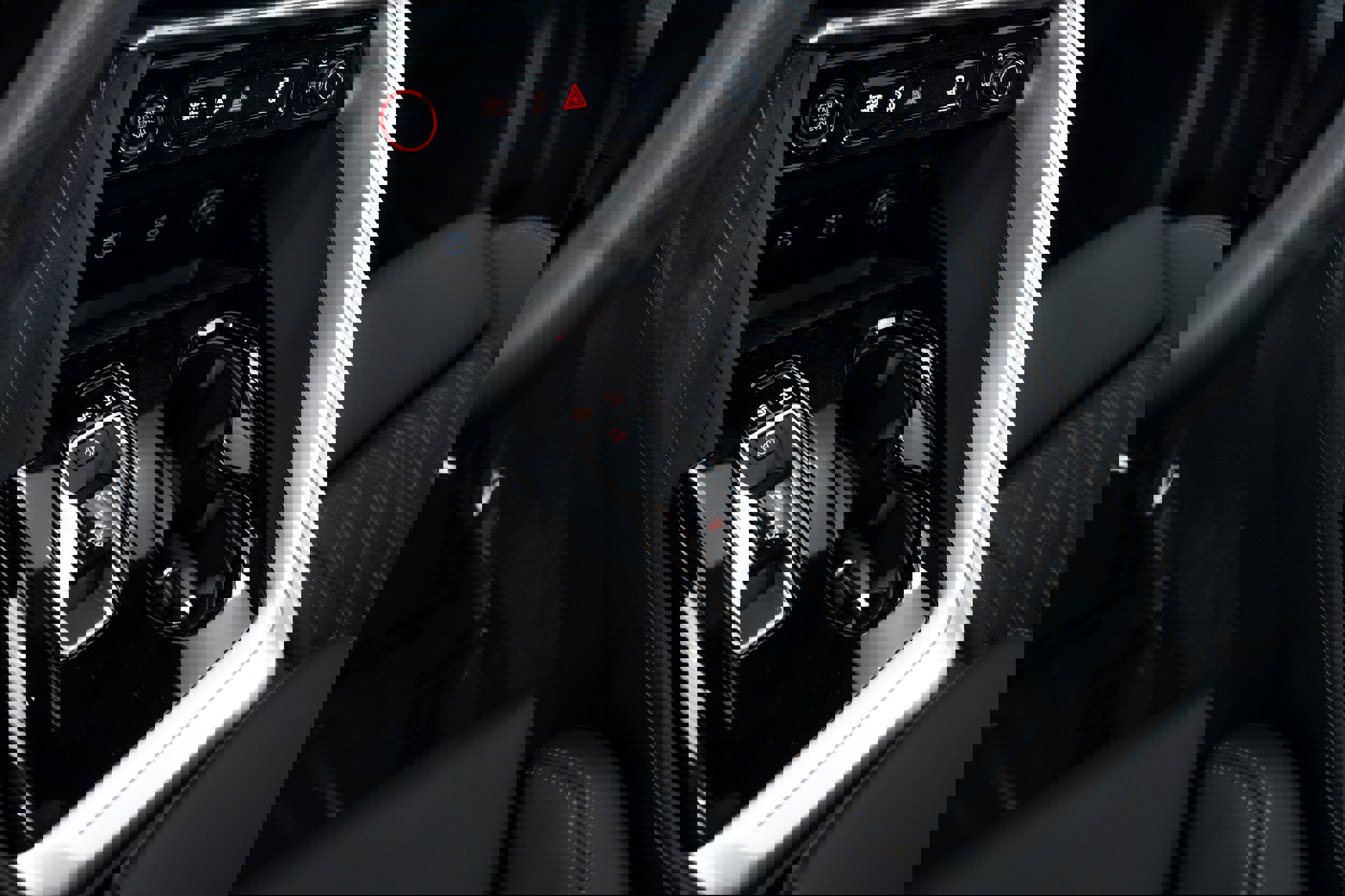 New 2025 Audi SQ5 Premium Plus image 11