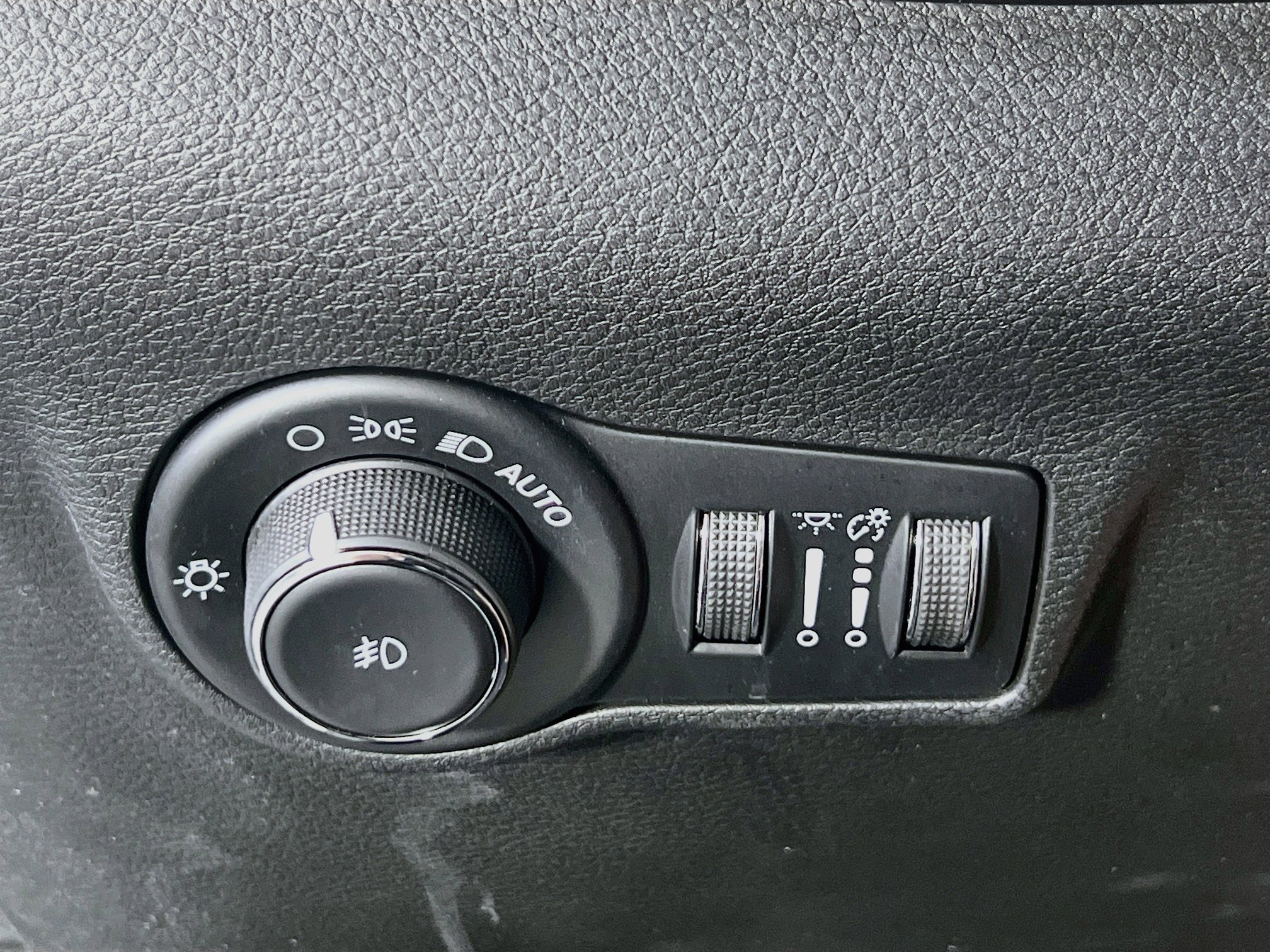Used 2022 Jeep Compass Limited w/ Elite Group AWD/4WD image 10