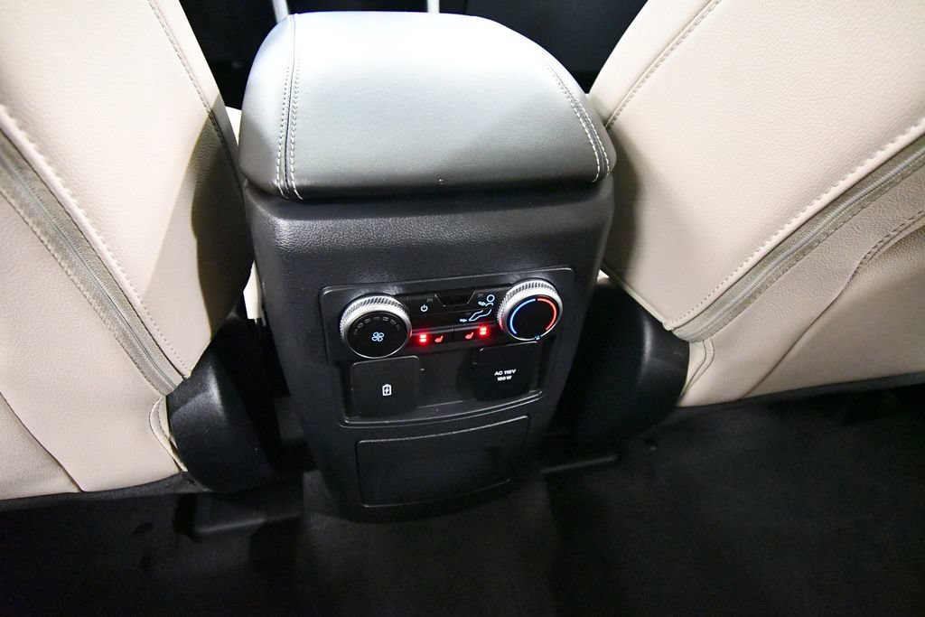 Used 2023 Ford Explorer Limited w/ Class IV Trailer Tow Package AWD/4WD image 16