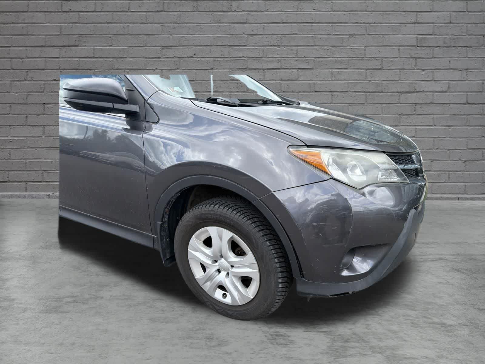 Used 2013 Toyota RAV4 LE AWD/4WD image 9