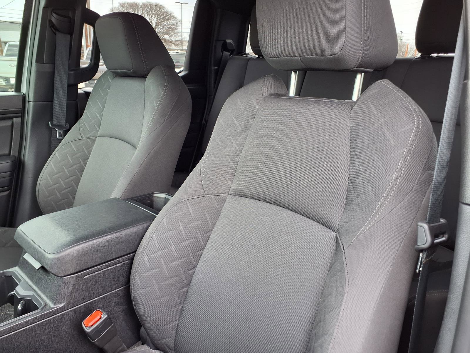 Used 2025 Toyota Tacoma SR image 6