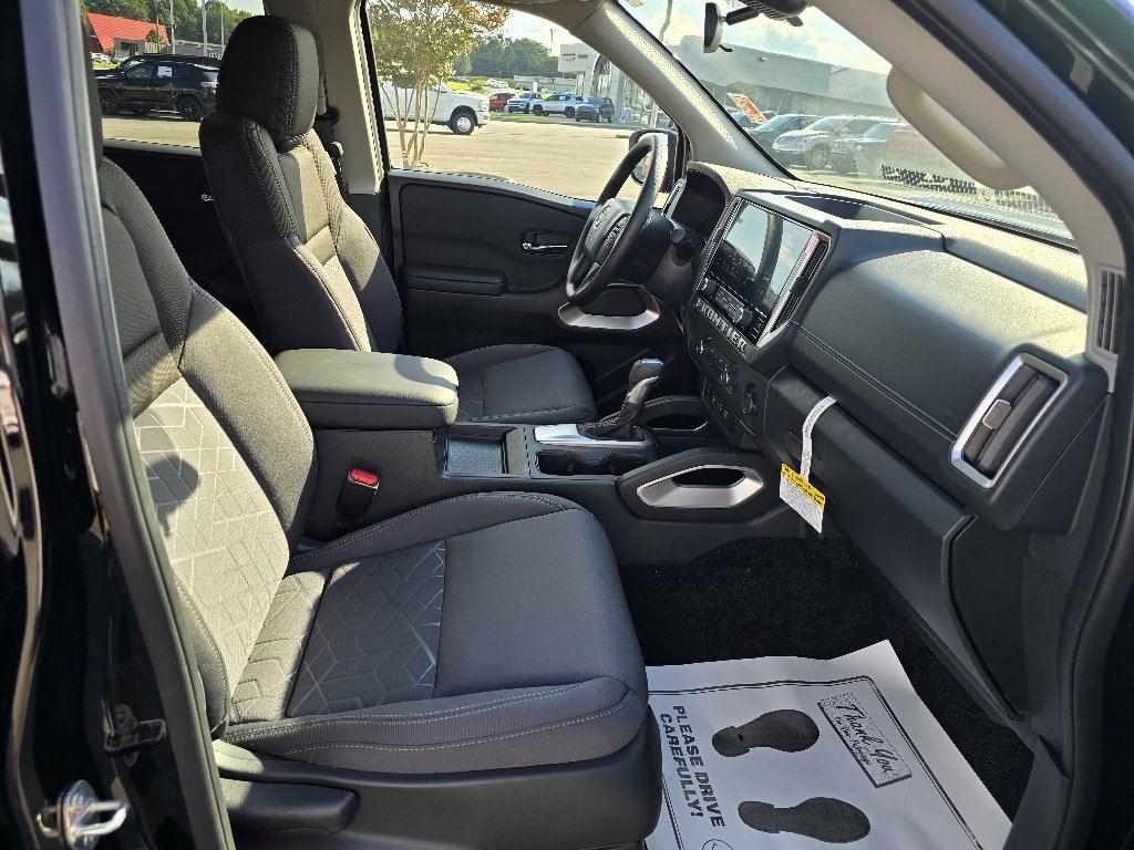 New 2026 Nissan Frontier SV image 12
