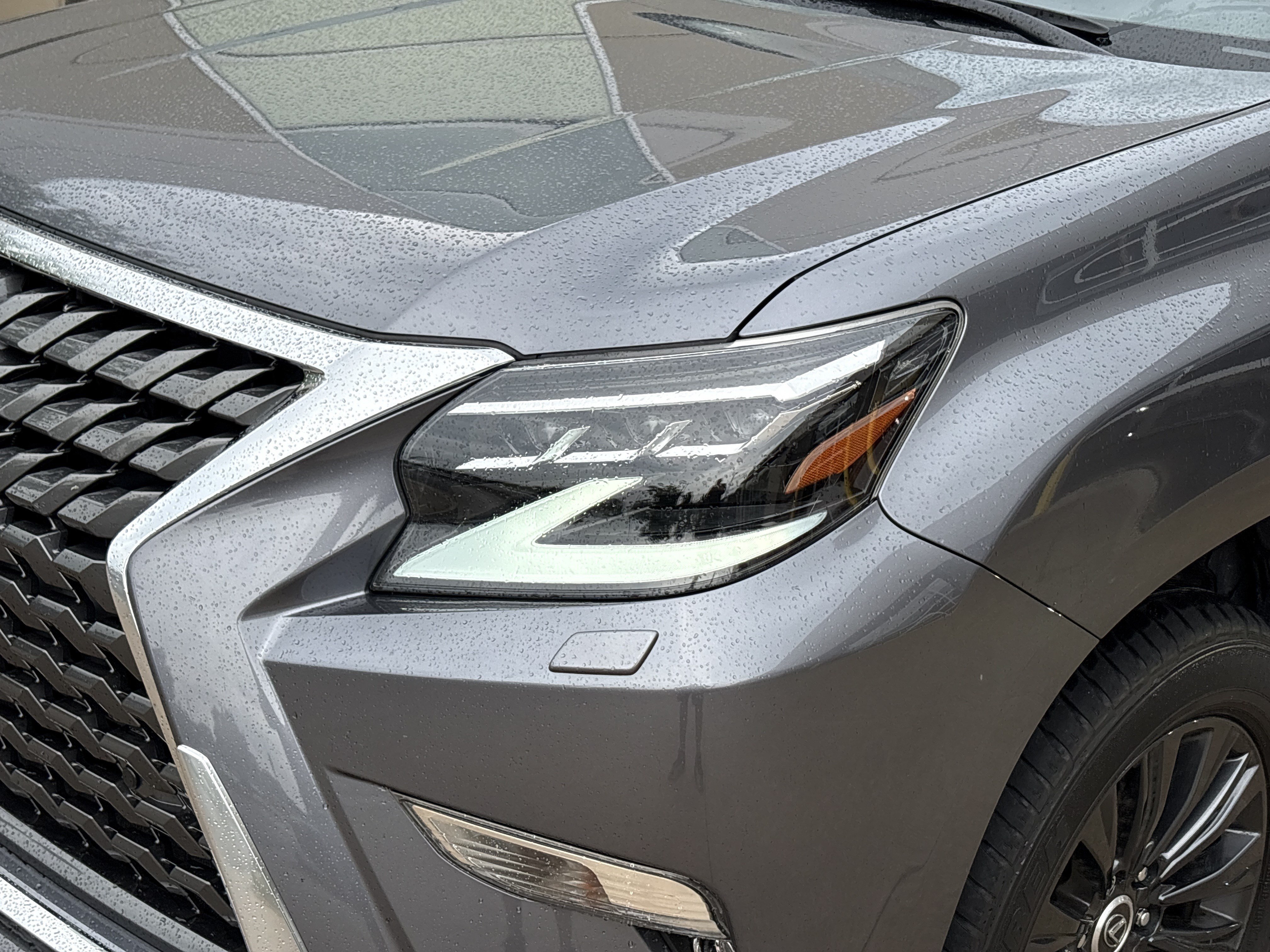 Used 2023 Lexus GX 460 Premium w/ Accessory Package AWD/4WD image 6