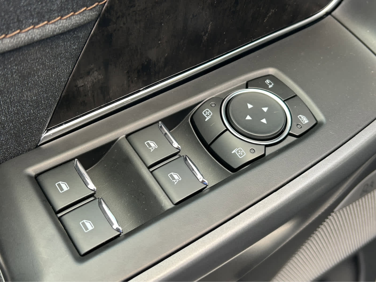 New 2023 Ford F150 Lightning Lariat image 27