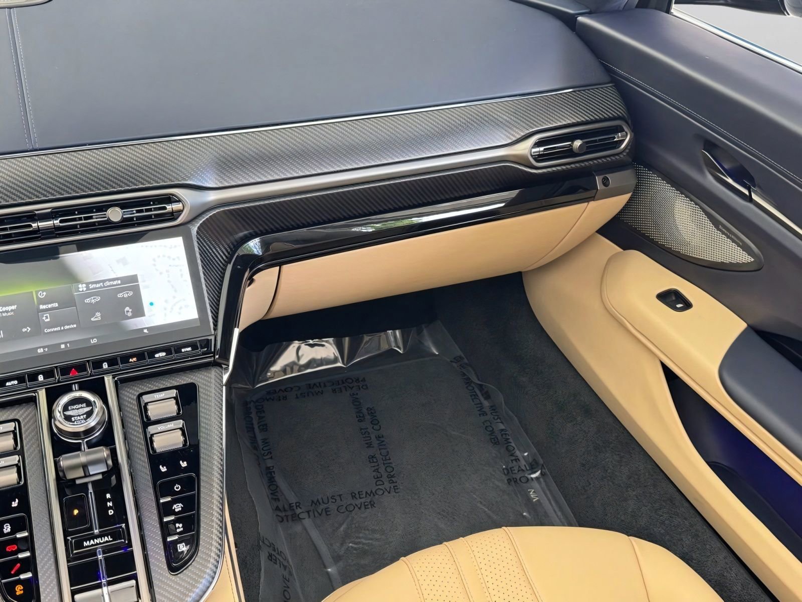 New 2026 Aston Martin V8 Vantage Coupe RWD image 45