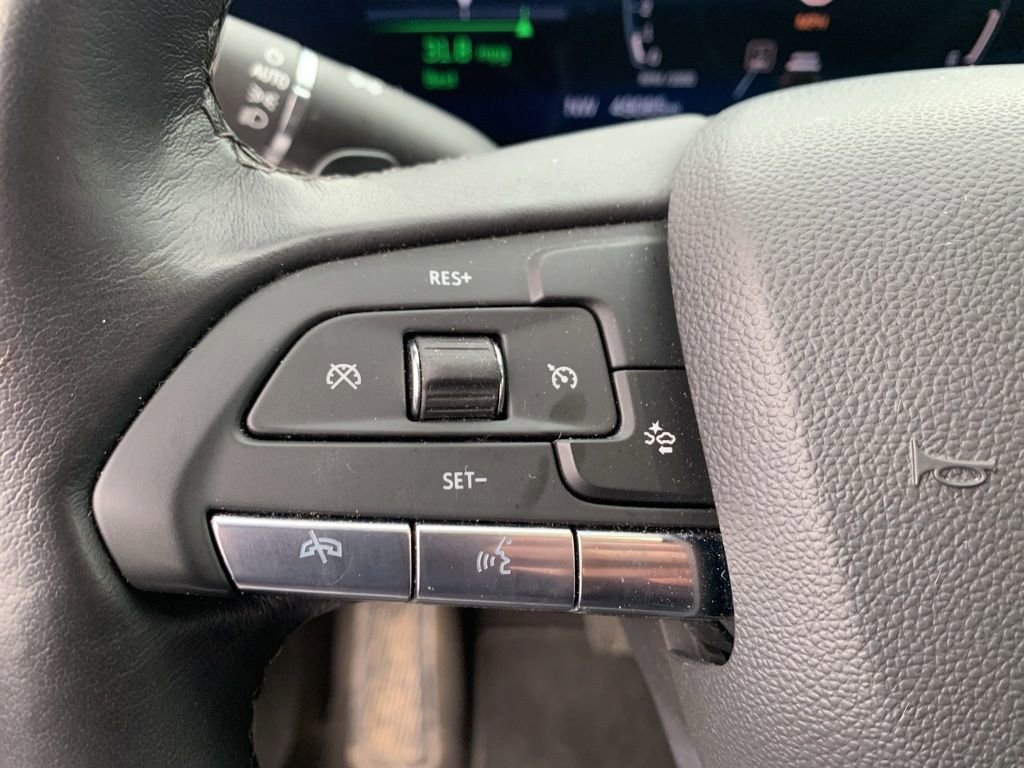 Used 2024 Cadillac XT4 Premium Luxury image 23