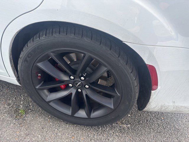 Used 2023 Chrysler 300 C RWD image 16