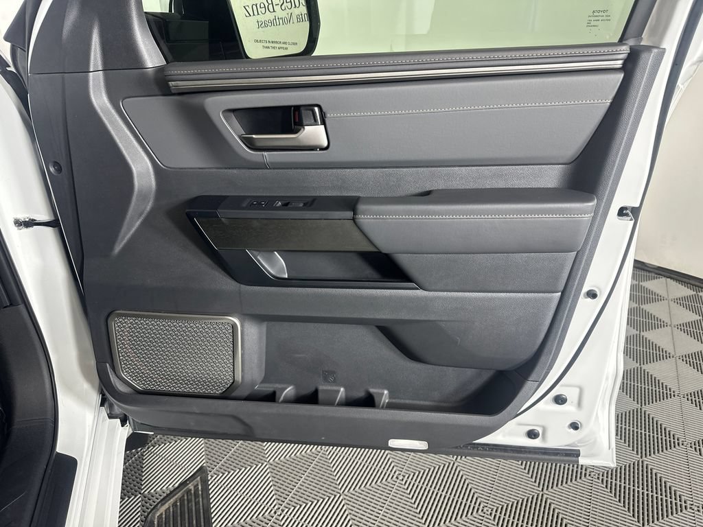 Used 2026 Toyota Sequoia Capstone AWD/4WD image 14